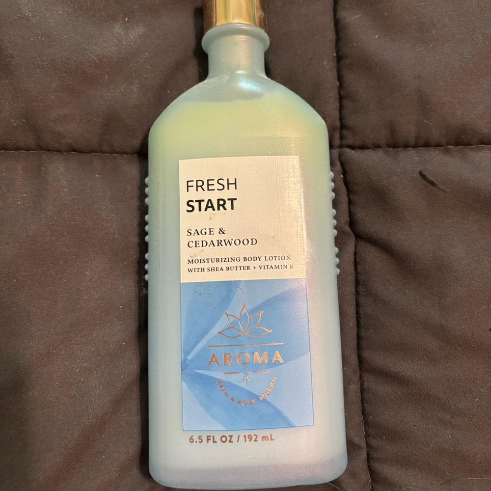Bath & Body Works Fresh Start Sage & Cedarwood Moisturizing Body Lotion